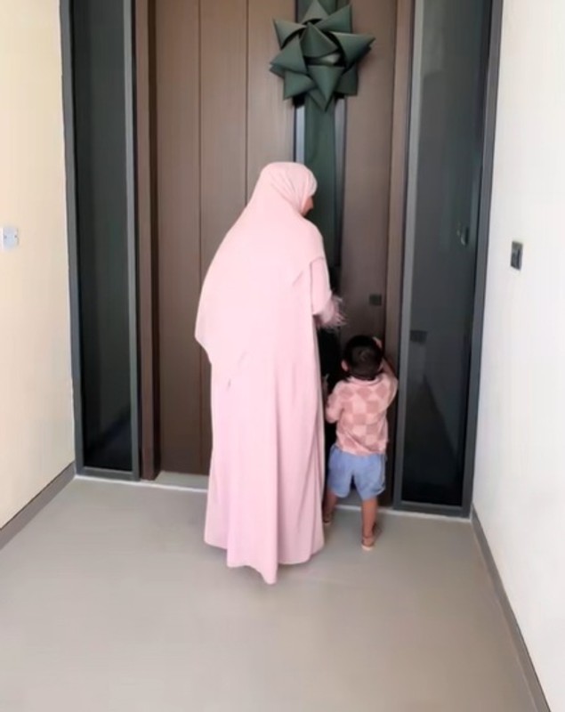 Câți bani i-a cerut o casnică din Dubai soțului ei pentru a rămâne gravidă. Povestea ei are peste 26 de milioane de vizualizări pe TikTok