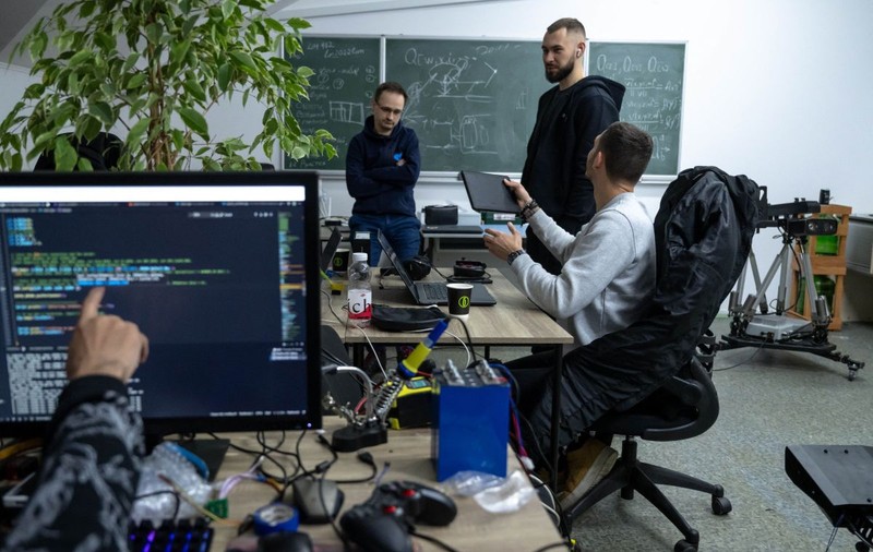 O companie multinațională din Cluj, cu mii de angajați, a luat o decizie importantă: „Toată lumea la birou!”