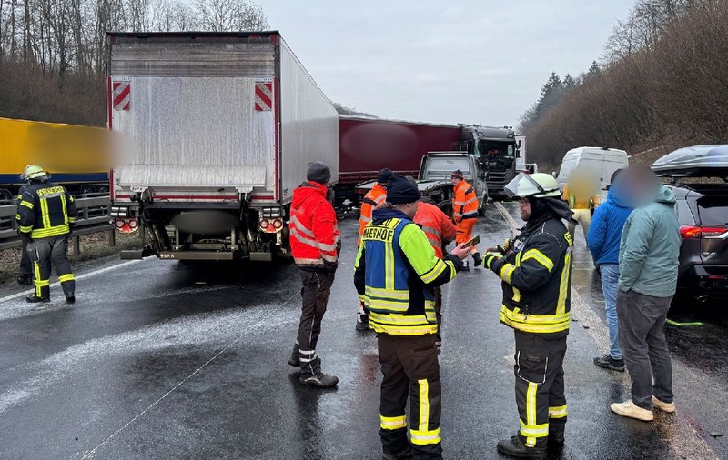Adrian, un șofer de TIR anunțat mort de presa italiană după un accident în Germania, a transmis că e în viață: „Sunt viu și nevătămat”
