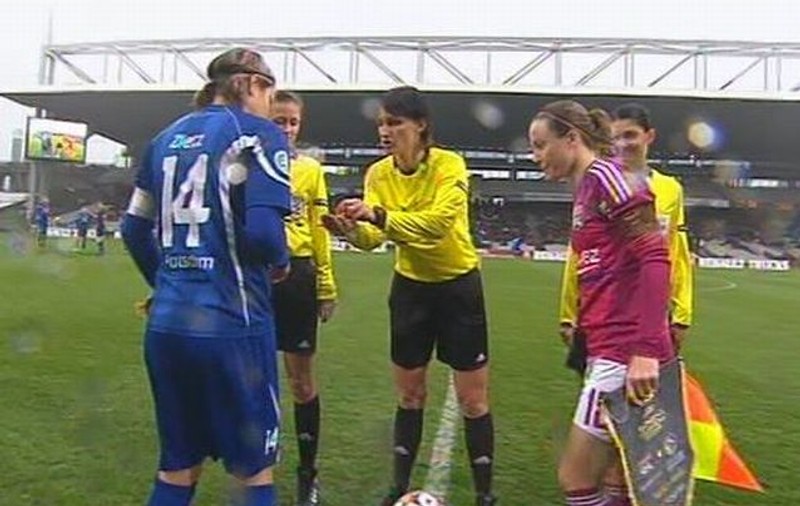 Finala Ligii Campionilor la fotbal feminin, arbitrată de o româncă