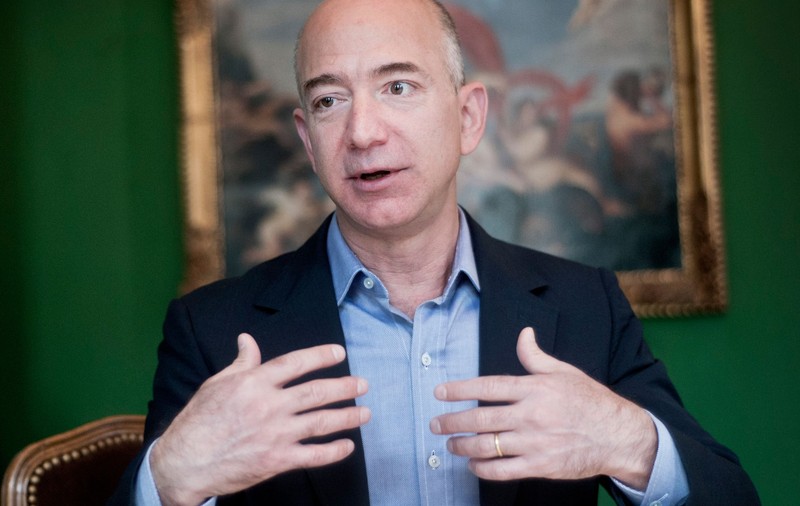 Jeff Bezos și-a luat casă de 165 de milioane de dolari în Los Angeles