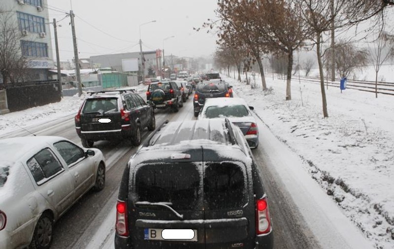 ZĂPADA a creat HAOS în TRAFICUL din Bucureşti| FOTO