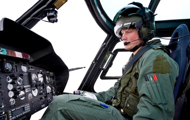 Prinţul Harry, cel mai bun copilot pe elicopterele Apache