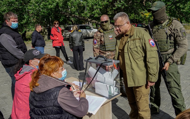 Între 23 și 27 septembrie, locuitorii autoproclamatelor republici populare Lugansk și Donețk, precum și zonele controlate de Rusia din regiunile ucrainene Herson și Zaporojie au votat într-un referendum pentru aderarea la Federația Rusă | Foto: EPA