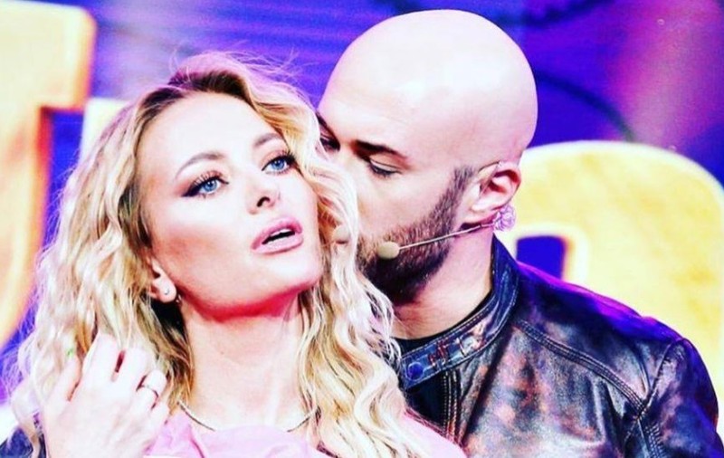 Reacția lui Mihai Bendeac după ce Delia a spus că nu vrea copii: „Nu este treaba nimănui”. Cântăreața a revenit cu noi declarații