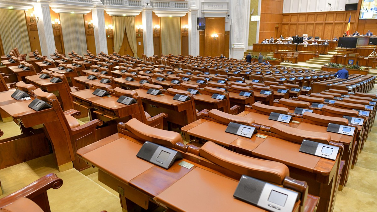 Limba maghiară, obligatorie în mai multe localități. Proiect de lege, adoptat tacit de Senatul României