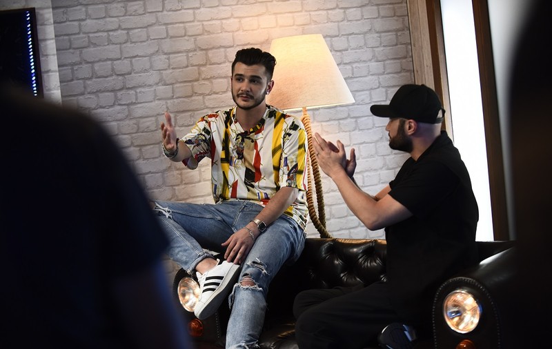 Experiența actorului Vlad Drăgulin la X Factor. ”Noi nu suntem prezentatori, suntem îngeri păzitori” | FOTO
