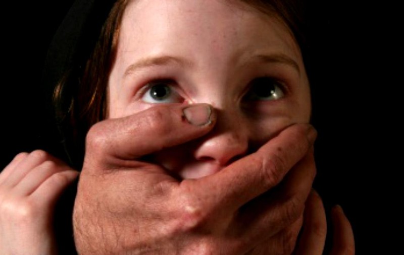 Un pedofil columbian a abuzat sexual aproape 300 de copii. Cât timp va petrece în spatele gratiilor