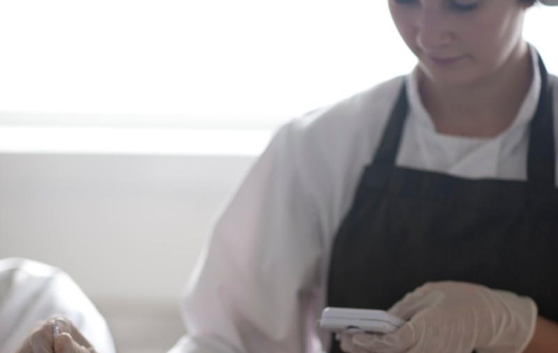 Şase angajate ale unei fabrici s-au intoxicat cu o substanţă necunoscută