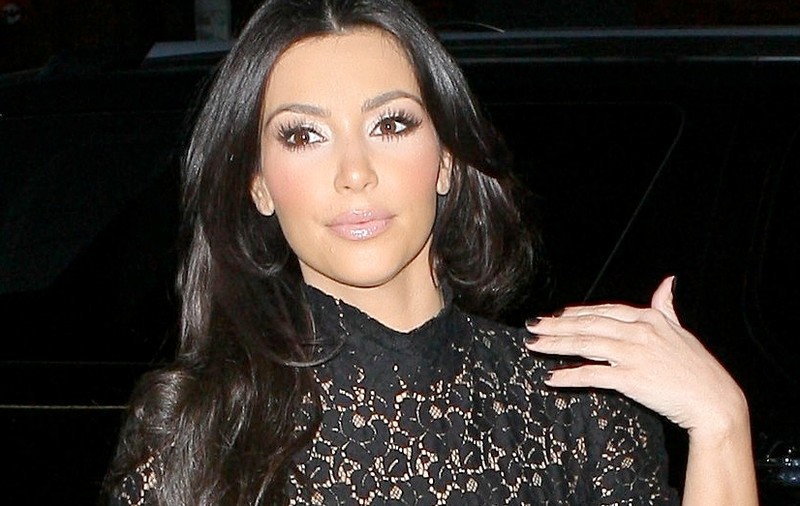 Kim Kardashian se apucă de cântat