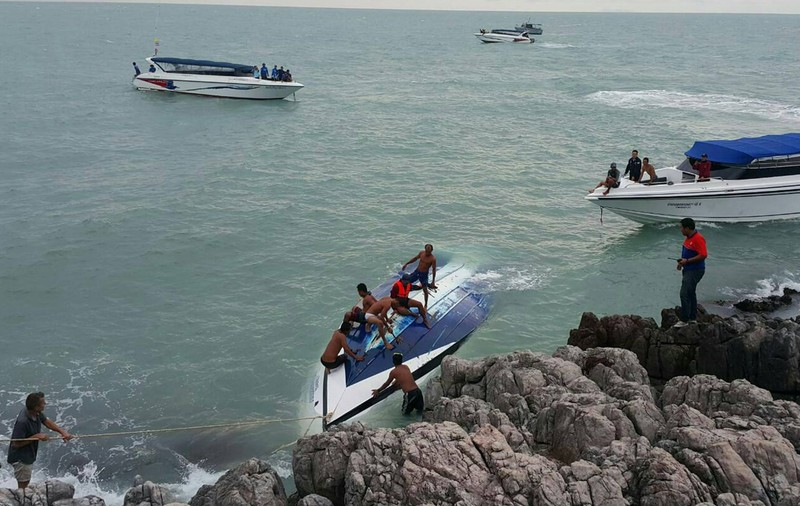 Naufragiu în Thailanda. Trei persoane au murit. MAE anunță că patru români au fost răniți