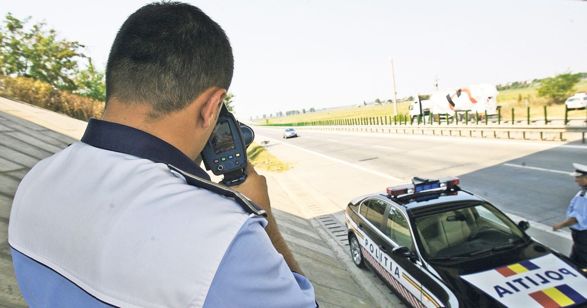 a intrat cu 236 km/h în parapeții de pe A3
