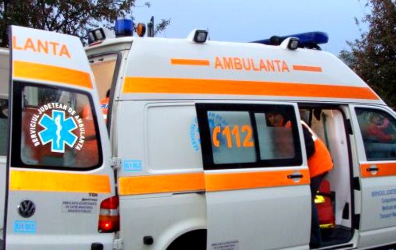 Un bărbat a murit după ce s-a electrocutat în timp ce făcea duş