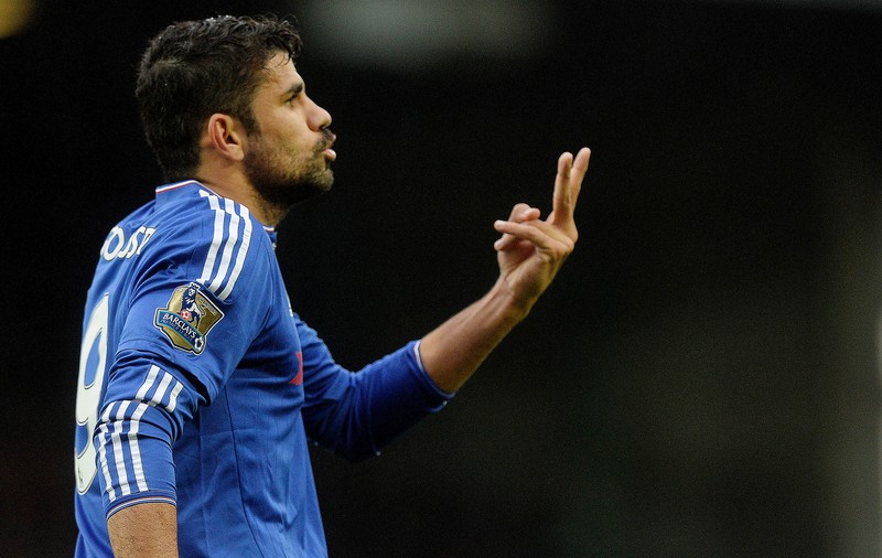 Ziua degetelor mijlocii în Anglia. Diego Costa a lovit un steward în zona sensibilă, golgheterul Jamie Vardy - gesturi obscene la adresa asistentului. Îi paște suspendare / FOTO&VIDEO