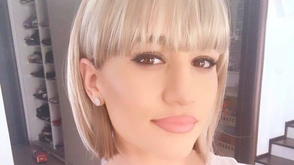 Claudia Pătrășcanu, blondă și cu părul scurt. Nu au mai recunoscut-o. "Simona Dichiseanu?"