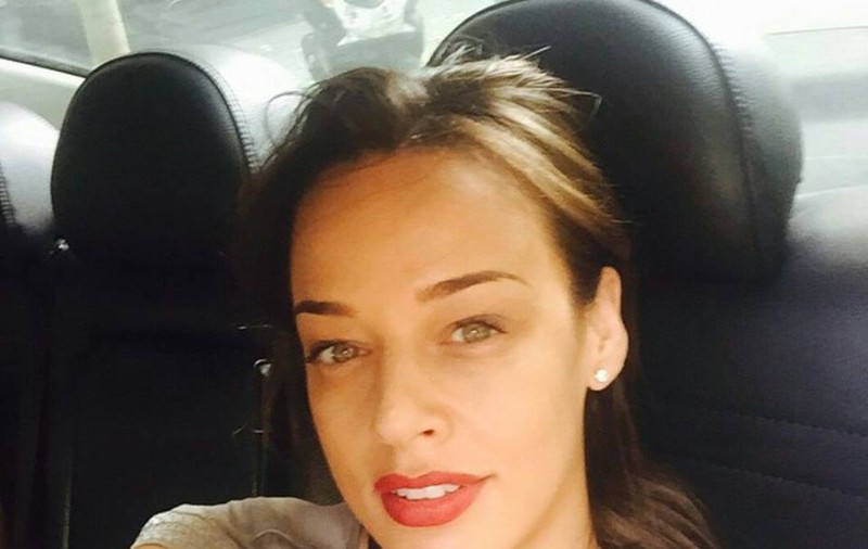 Andreea Raicu, vacanţă în Grecia în plină criză: "La faţa locului, situaţia e puţin diferită"