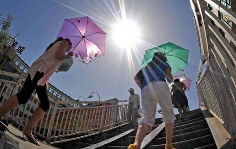 VINE CANICULA! PESTE 30 DE GRADE, în următoarele zile, în mare parte a ţării