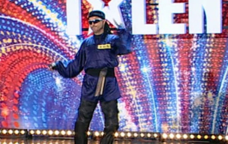 ROMÂNII AU TALENT | El este Jackie Chan de România! Vezi ce a făcut cu nunchuck-urile 
