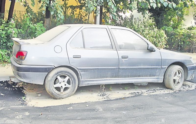 Iată încă o dovadă că în România se asfaltează de mântuială!