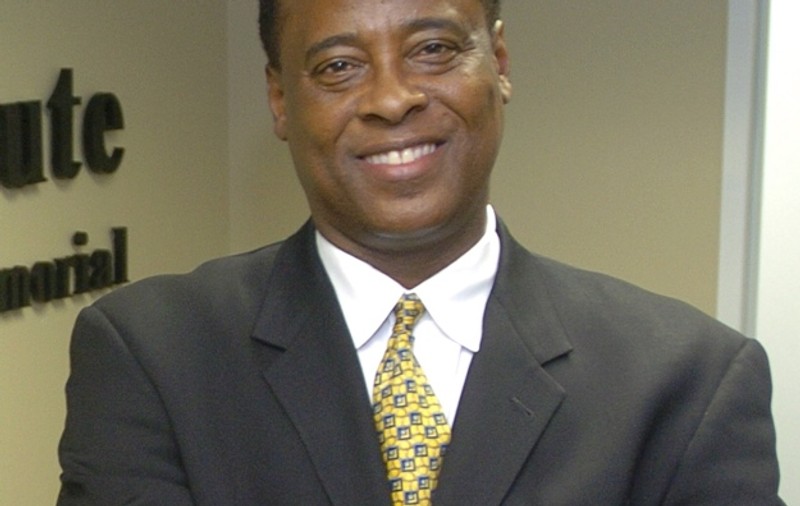 Conrad Murray, dator vândut