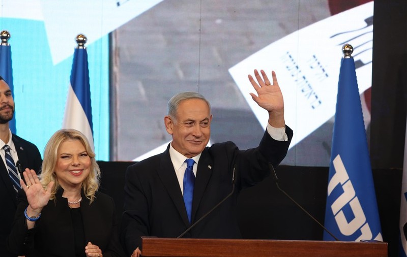 Netanyahu se întoarce la putere în Israel. Blocul partidelor de dreapta a câștigat majoritatea mandatelor în Parlament