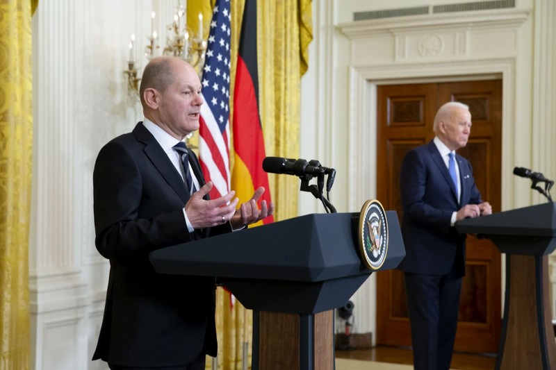 Cancelarul german Olaf Scholz și președintele american Joe Biden, la finalul întâlnirii din Biroul Oval | Foto: EPA