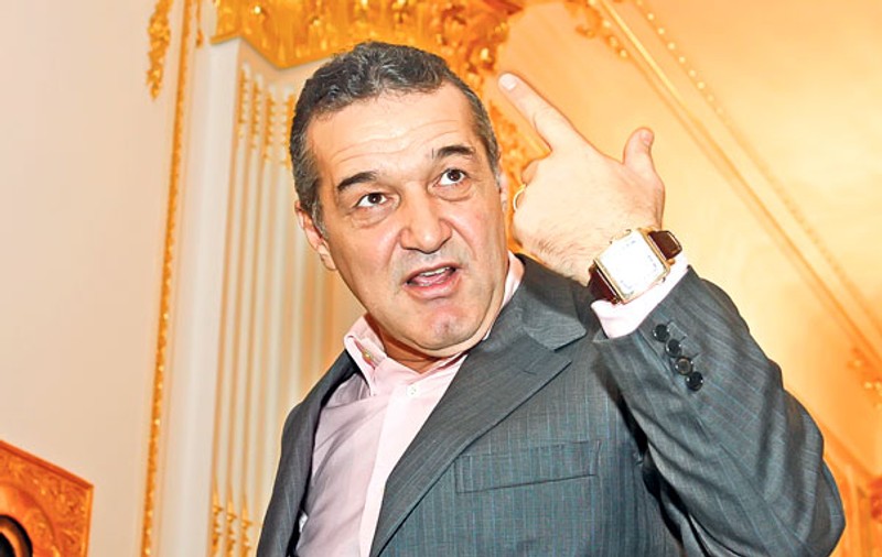 Becali şi-a mânărit CV-ul
