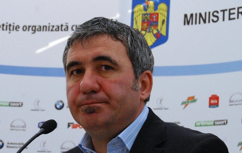 Hagi: ”Sper ca o echipă din Est să fie surpriza Euro 2012”