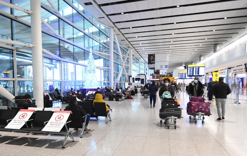 Până când mai pot călători românii în Marea Britanie doar cu cartea de identitate