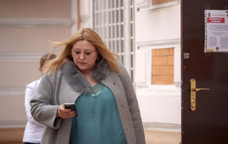 Cum a ajuns partidul Dianei Șoșoacă să aibă numai candidați bărbați într-o comună din Sibiu. „Identificarea sexului n-a fost posibilă cu exactitate din interpretarea prenumelui”