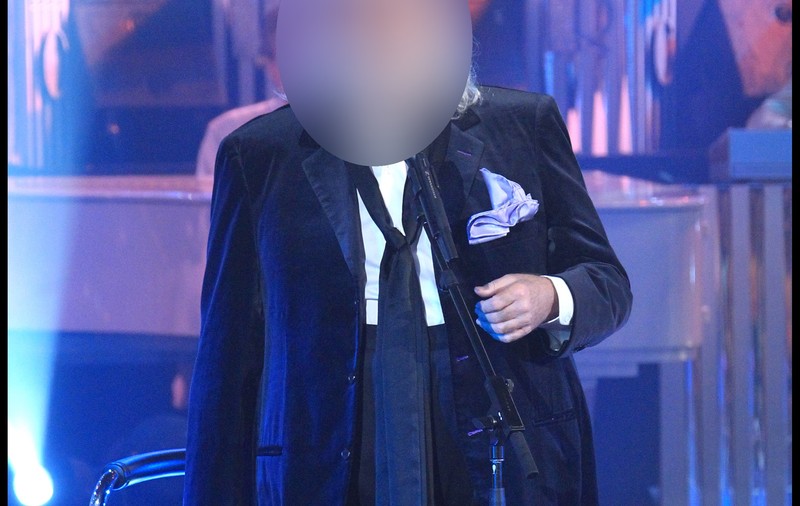FIŢE DE VEDETĂ! Uite CE PRETENŢII are un CELEBRU CÂNTĂREŢ înaintea CONCERTULUI DE LA BUCUREŞTI