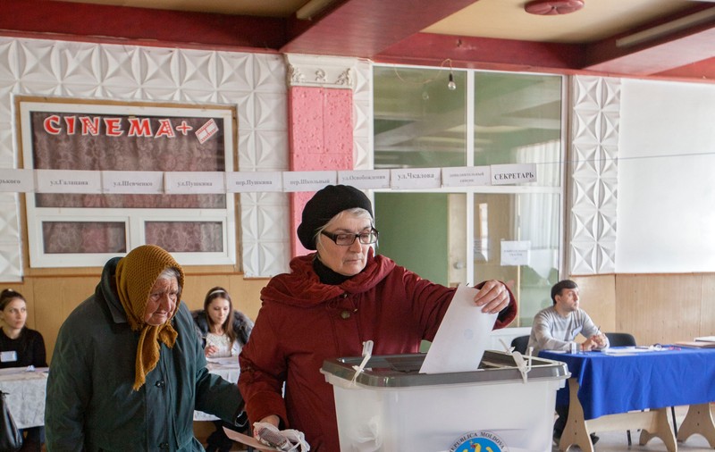 Moscova vrea să deschidă 22 secţii de votare în Transnistria. Chișinăul se opune