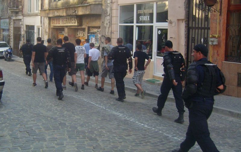 Dinamoviştii şi suporterii croaţi s-au bătut în centrul Capitalei