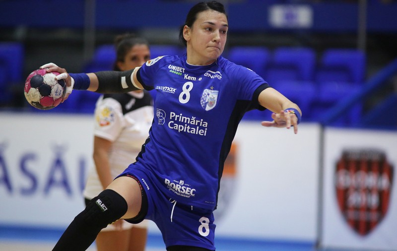 Cristina Neagu s-a operat la genunchiul stâng. Mesajul sportivei de pe patul din spital