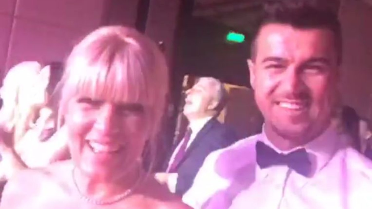 Elena Udrea este însărcinată? Elena Udrea și Adrian Alexandrov, la nunta lui Honorius Prigoană