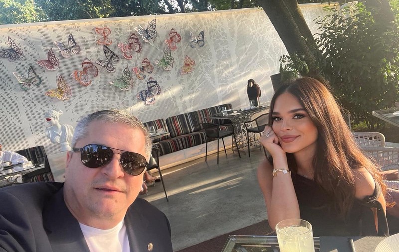 Tamila Andreea Cristescu, fiica unui politician PSD, rechemată de Oana Țoiu de la Consulatul din New York și dată afară din MAE. Ce salariu avea