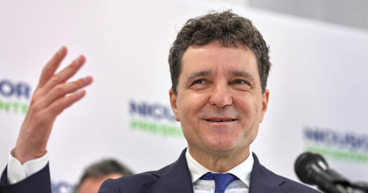 Nicușor Dan și-a inaugurat sediul de campanie pentru alegerile prezidențiale în Hotelul Cișmigiu