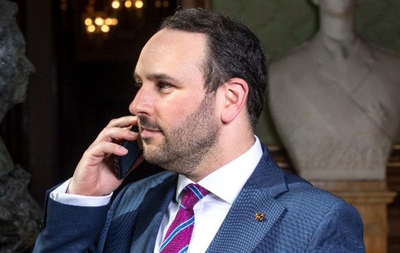 Un deputat belgian, nepotul unui supraviețuitor al Holocaustului, a cumpărat domeniul Hamas.be. Ce apare pe site