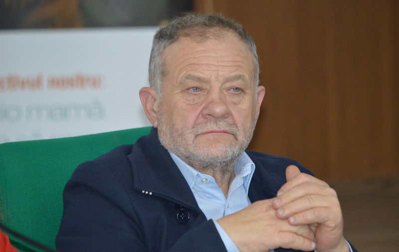 Liderii PSD din ţară cer suspendarea preşedintelui. Buzatu: "Nu avem altă cale de ales, dacă nu respectă decizia CCR"