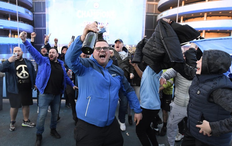 Șeicul lui Manchester City a anunțat că va plăti deplasarea fanilor la finala Ligii Campionilor