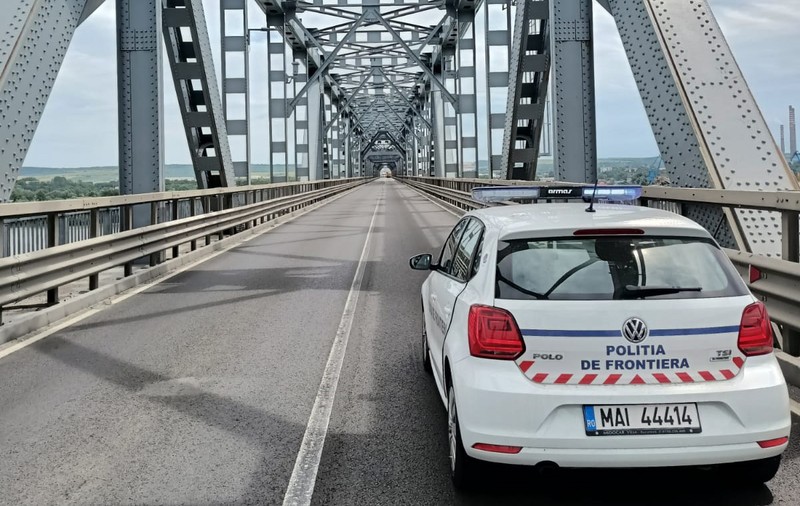 Traficul va fi reluat pe ambele sensuri pe Podul Prieteniei Giurgiu - Ruse, cu ocazia sărbătorilor de Paște