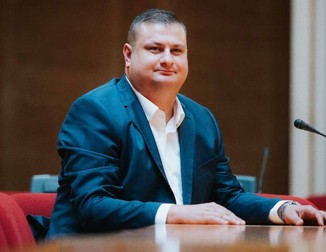 Deputatul PSD Mitică Marius Mărgărit a scris într-o declarație de avere că deține „ciasuri de mână” în valoare de 12.000 de euro