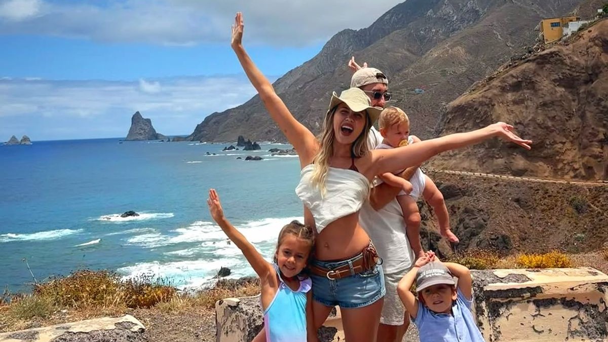 Emily Burghelea s-a mutat împreună cu familia ei din România în Spania | Foto: Instagram