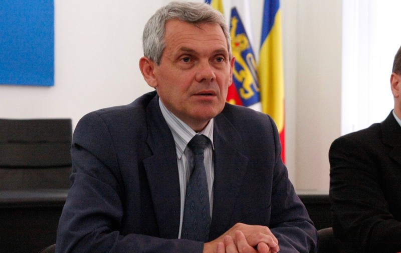 Prefectul de Sibiu, deranjat că un medic a cerut mai multe paturi COVID: „Faceţi ca şi cum aţi fi de la presă”
