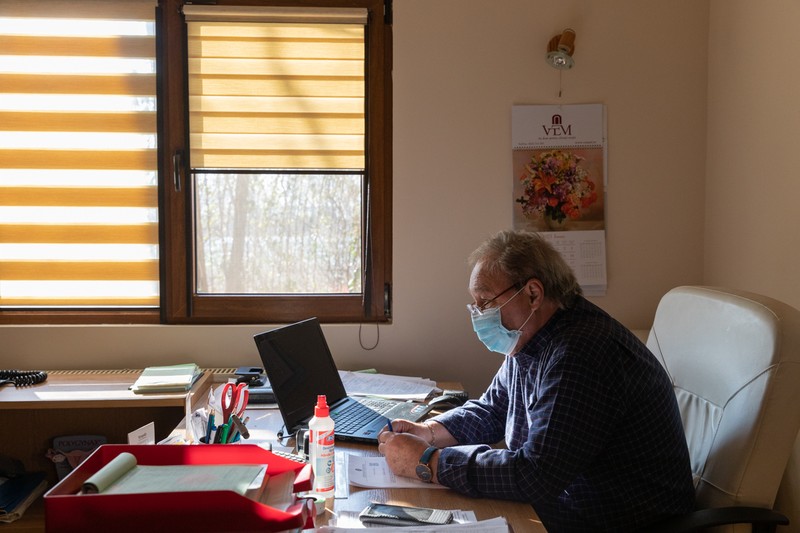 Medicul Cătălin Petrencic a reuşit să-şi programeze doar 22 de pacienţi dintr-o mie eligibili
