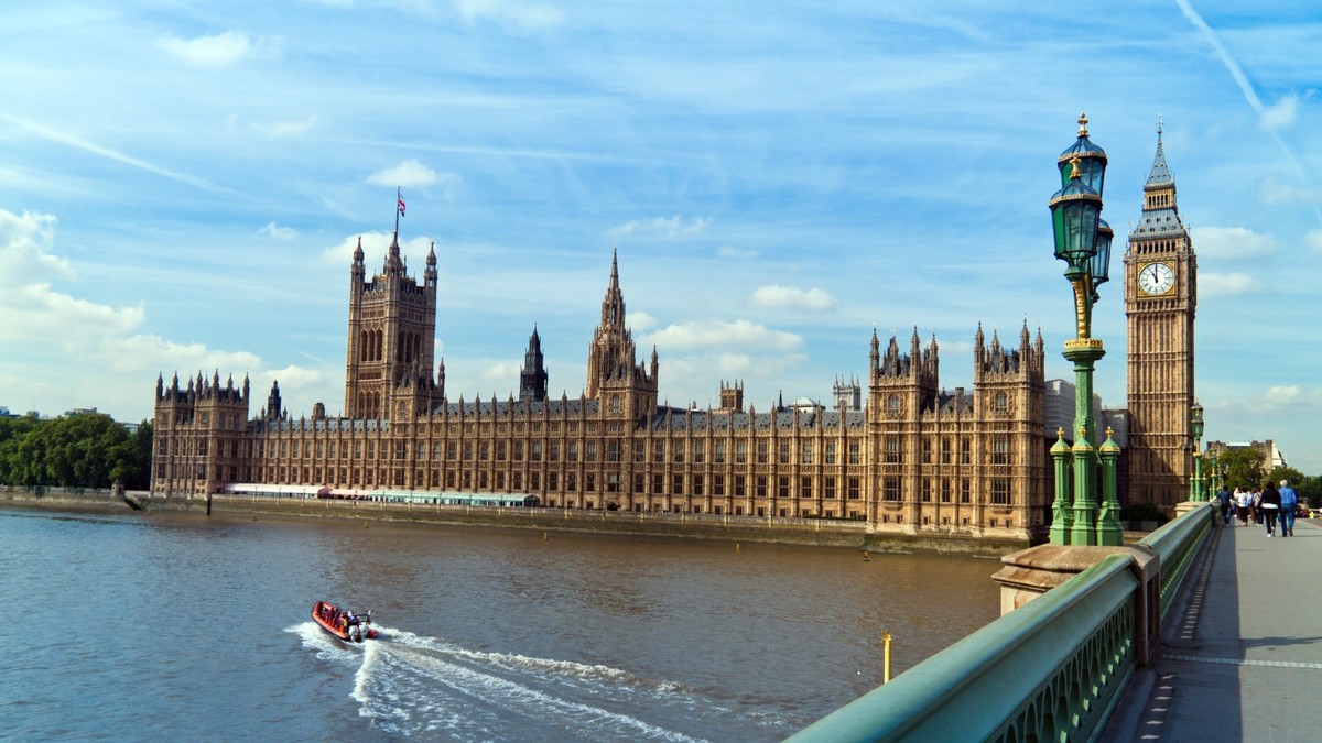 Avertisment pentru românii din Marea Britanie