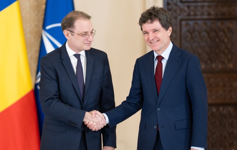 Luca Niculescu, propunerea de premier a lui Nicușor Dan, este secretar de stat în MAE și coordonatorul aderării României la OCDE. Foto: Administrația Prezidențială
