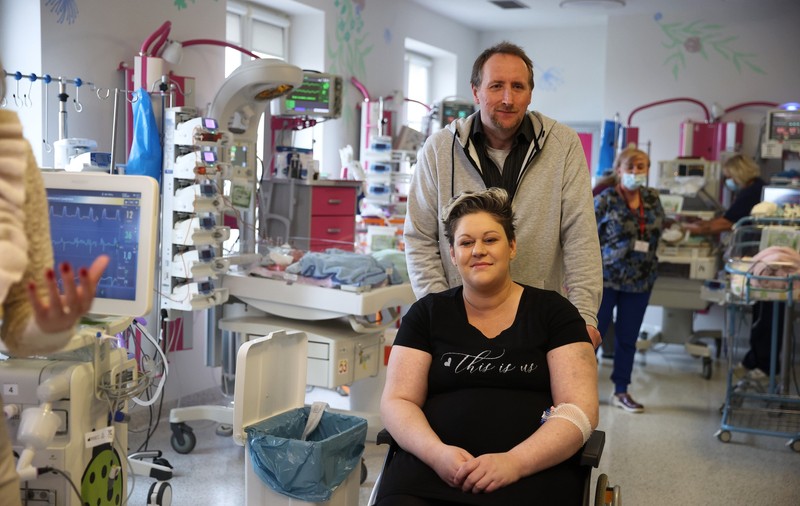 O femeie din Polonia care avea deja șapte copii a născut cinci bebeluși. Sarcina ei, considerată „un miracol”