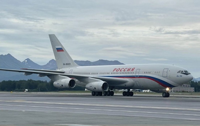 Lavrov a ajuns în Alaska cu avionul „cocainei diplomatice”. Care e istoria celui mai urmărit avion pe Flightradar24