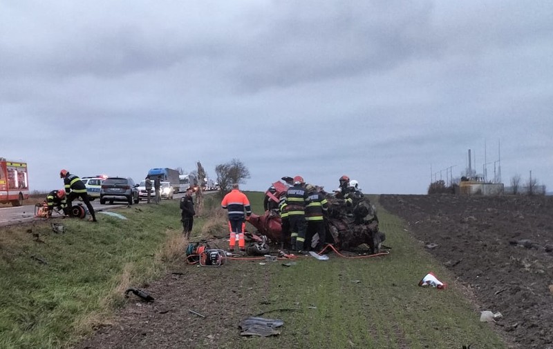 Cezar, pompierul care a plâns cu copilul de 3 ani mort în brațe, după accidentul de la Suceava: „A plecat cu tot cu o mie de visuri”